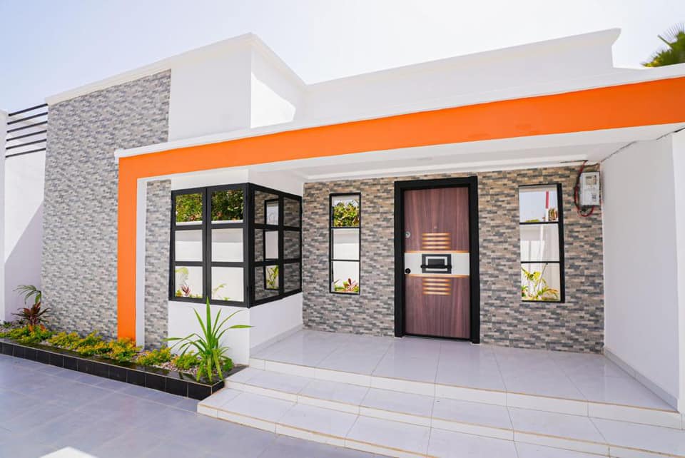 Kerr Madam Secka